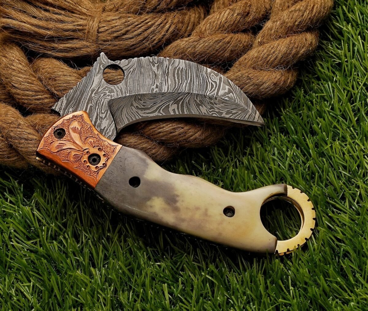 stainless steel knives carbon steel knives best folding knives folding knives for men folding knives for women folding knives for camping hunting knives Damascus steel knives folding knives pocket knives wood handle knives