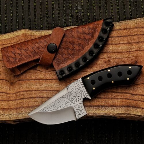 domestic knifechef sets, Bowie knives, choppers, fixed knives, folding knives, single chef knives, tracker knives, and hand-forged axes