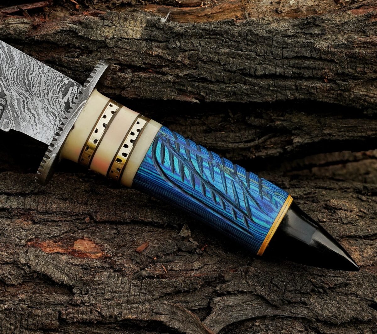 Handcrafted DamascusSteel Knife with Camel Bone & Exotic Wood Handle Exquisite Artistry